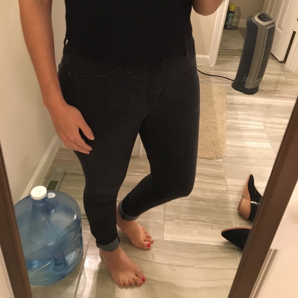 $5 selection 💫High rise dark gray jeggings